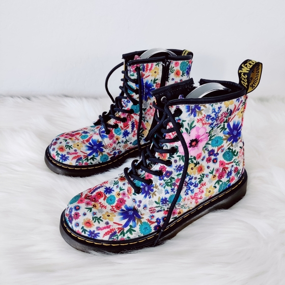 Dr. Martens Other - Dr. Martens Delaney Wander Boots Lace Up Floral Print